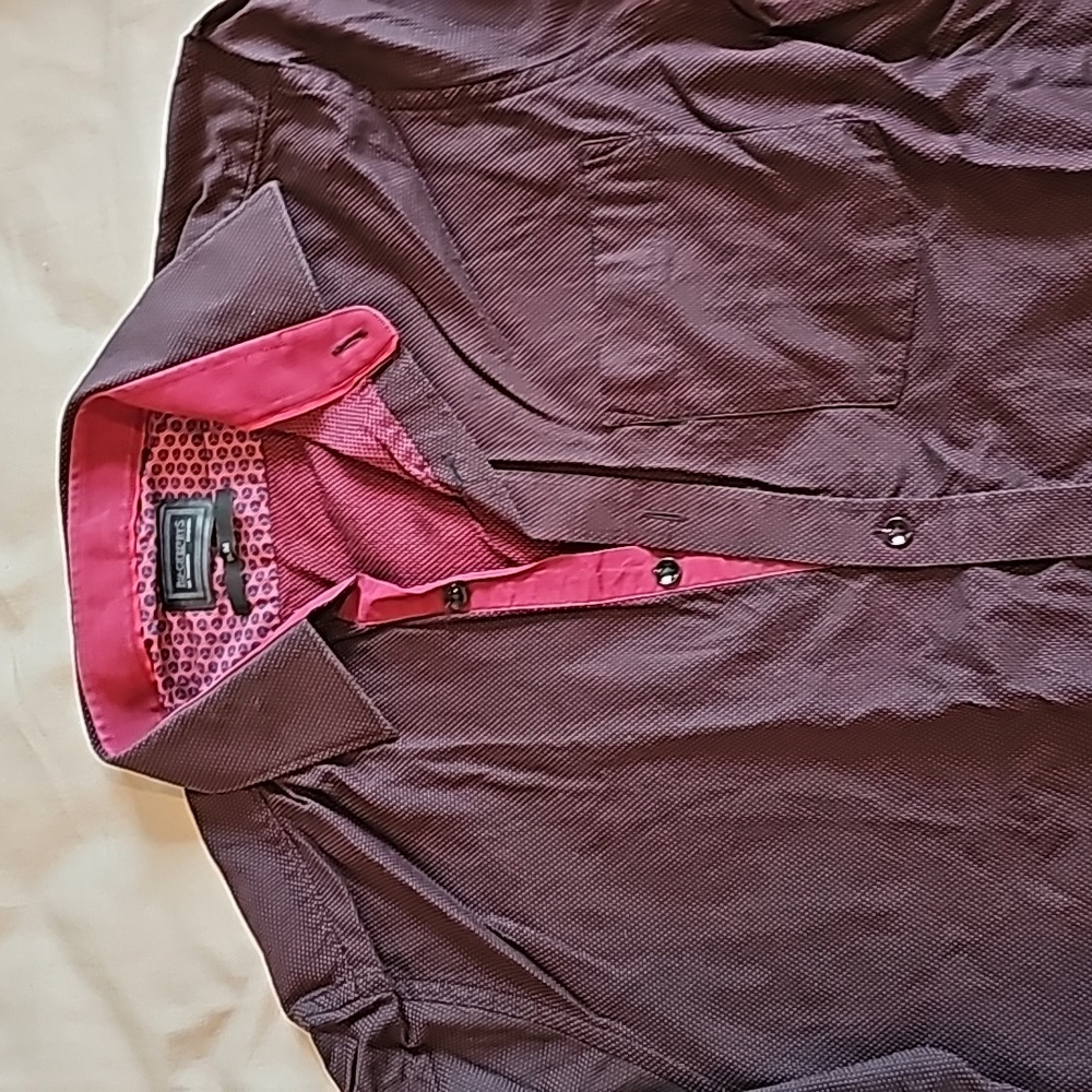 Slim Fit Dress Shirt. Medium